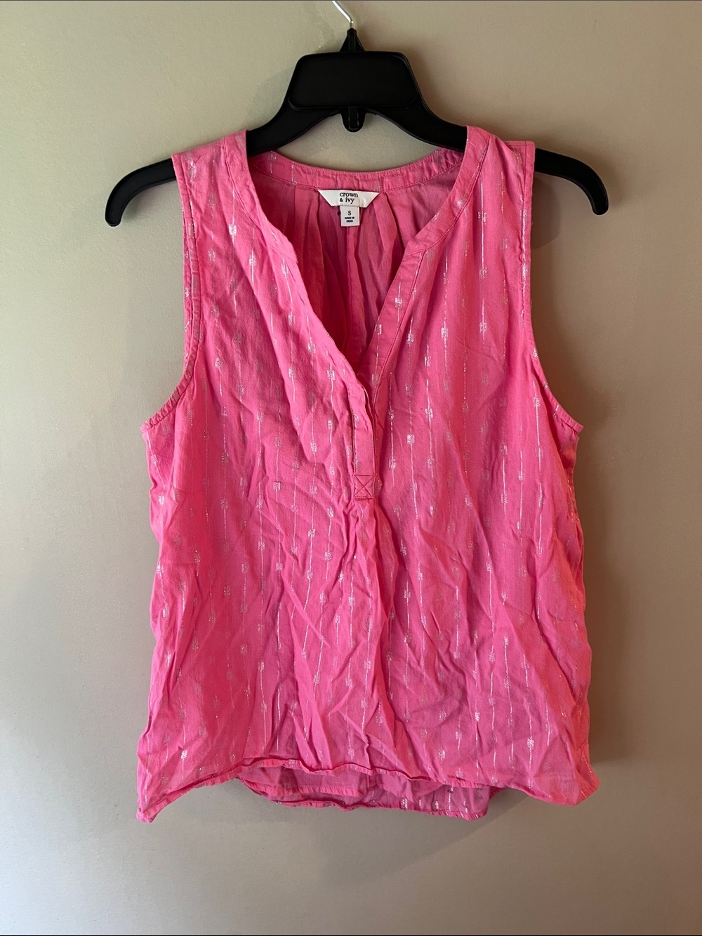 crown & ivy Pink Sleeveless V-Neck Tank with Silver Metallic Detail